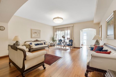 4 غرف نوم فيلا في Meadows, الإمارات العربية المتحدة رقم 40452 2