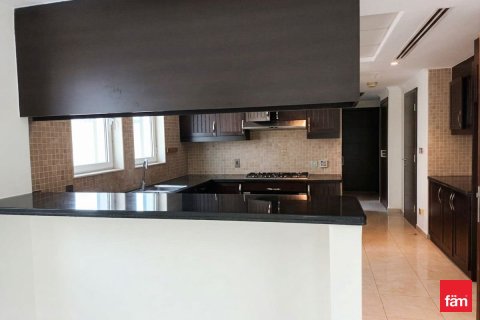 Вилла с 3 спальнями в Jumeirah Park, ОАЭ №165570 17