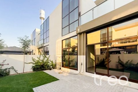 Villa de 4 dormitorios en Mohammed Bin Rashid City, UAE No. 174154 3