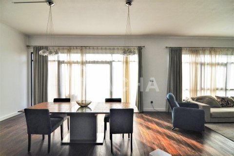 3 bedrooms Apartment in Al Jaz, UAE No. 155849 18