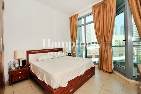 Квартира с 2 спальнями в The Address Dubai Marina, ОАЭ №156516 7