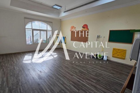 1099.88m² Villa in Muroor Area, UAE No. 199605 25