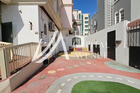 1099.88m² Villa in Muroor Area, UAE No. 199605 5