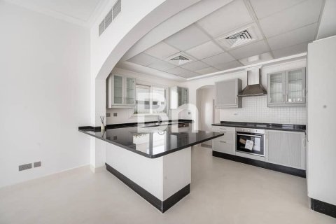 Вилла с 4 спальнями  №114631 15