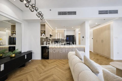 2 bedrooms Apartment in Standpoint Towers, UAE No. 198790 24