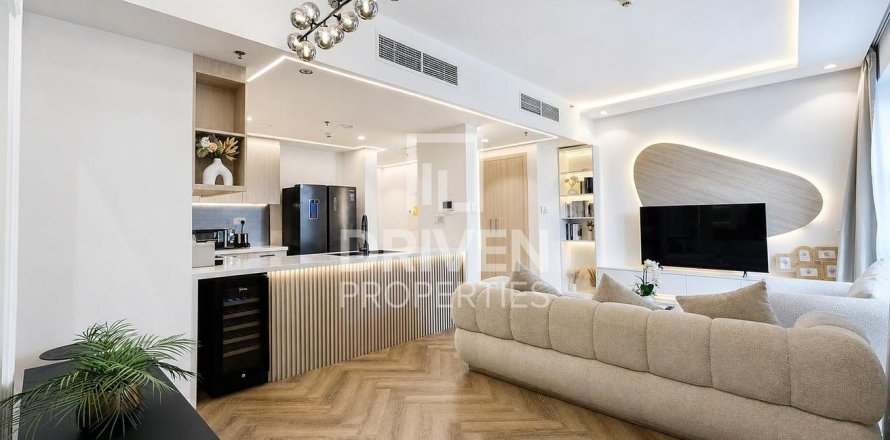 2 bedrooms Apartment in Standpoint Towers, UAE No. 198790