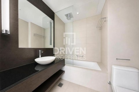 2 bedrooms Apartment in DAMAC Towers by Paramount, UAE No. 198788 8