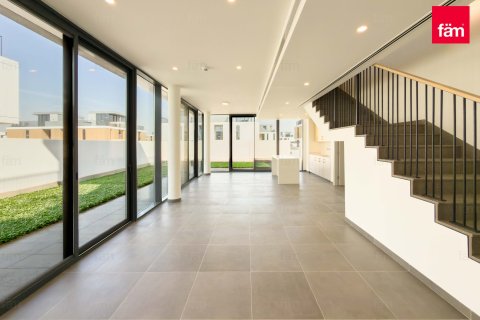 Вилла с 5 спальнями в Дубай, ОАЭ №137385