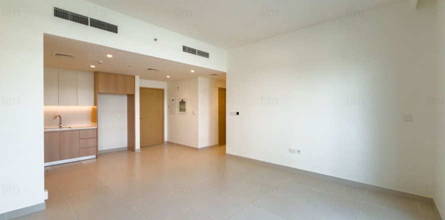 2 bedrooms Apartment in Dubai, UAE No. 169097