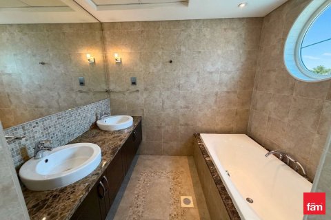 Villa de 3 dormitorios en Jumeirah Park, UAE No. 166360 23
