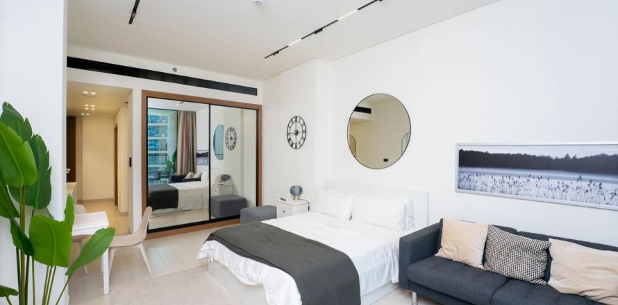 Studio Apartment in Business Bay, UAE No. 166359