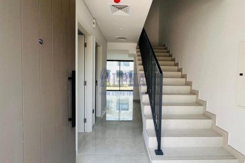 2 bedrooms Townhouse in Al Hamra Village, UAE No. 148304 9