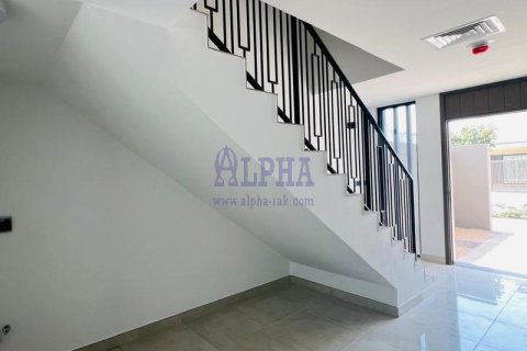 2 bedrooms Townhouse in Al Hamra Village, UAE No. 148304 11