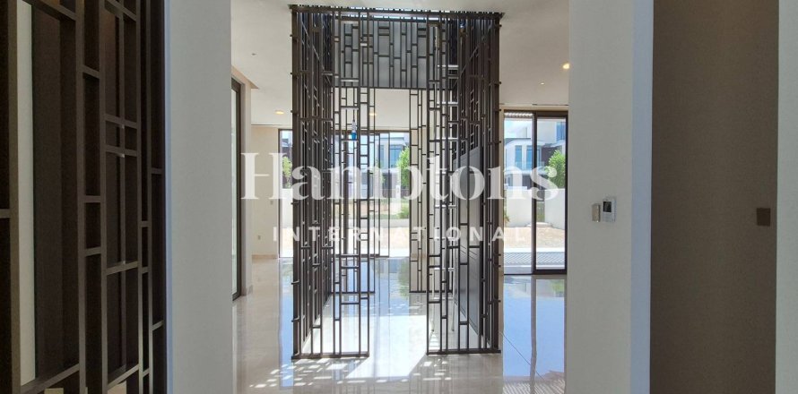 Вилла с 5 спальнями  №118569