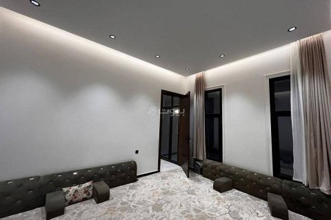 Villa de 6 dormitorios en Riyadh, Saudi Arabia No. 99493 11