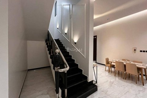 Villa de 6 dormitorios en Riyadh, Saudi Arabia No. 99493 20