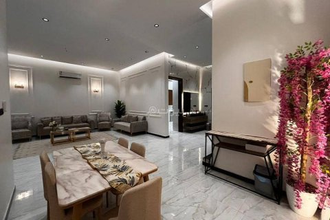 Villa de 6 dormitorios en Riyadh, Saudi Arabia No. 99493 12