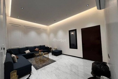 Villa de 6 dormitorios en Riyadh, Saudi Arabia No. 99493 16