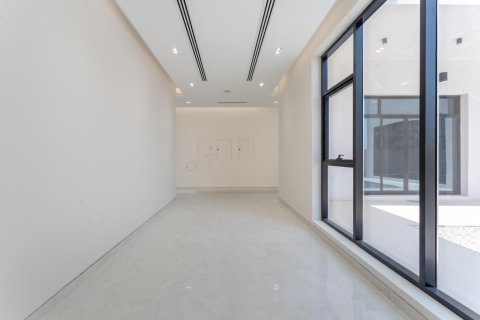 5 bedrooms Villa in Al Aweer, UAE No. 99905 9