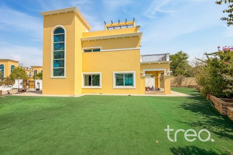 4 bedrooms Villa in Legacy, UAE No. 199040 17