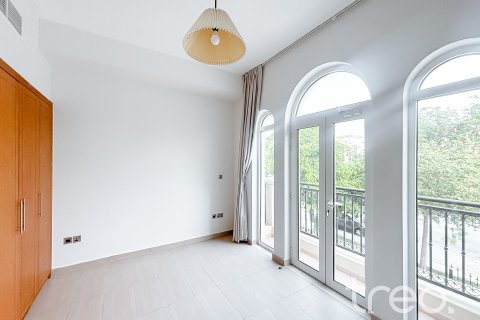 4 bedrooms Villa in Legacy, UAE No. 199040 9