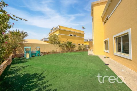4 bedrooms Villa in Legacy, UAE No. 199040 4