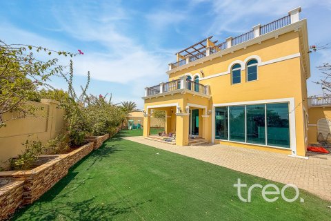 4 bedrooms Villa in Legacy, UAE No. 199040