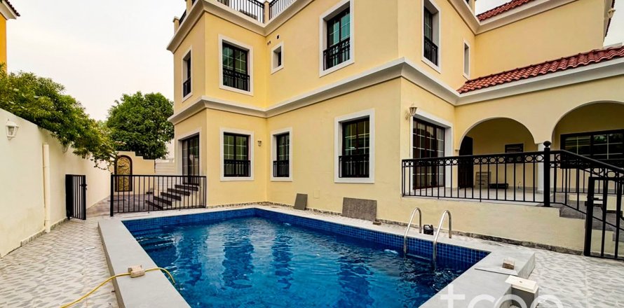 5 bedrooms Villa in Hacienda, UAE No. 199038