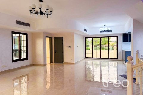 5 bedrooms Villa in Hacienda, UAE No. 199038 6
