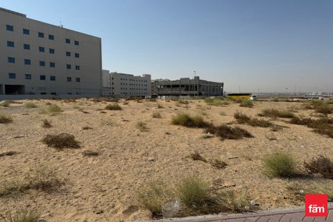 Land de 1858m² à Dubai, UAE No. 144398 7