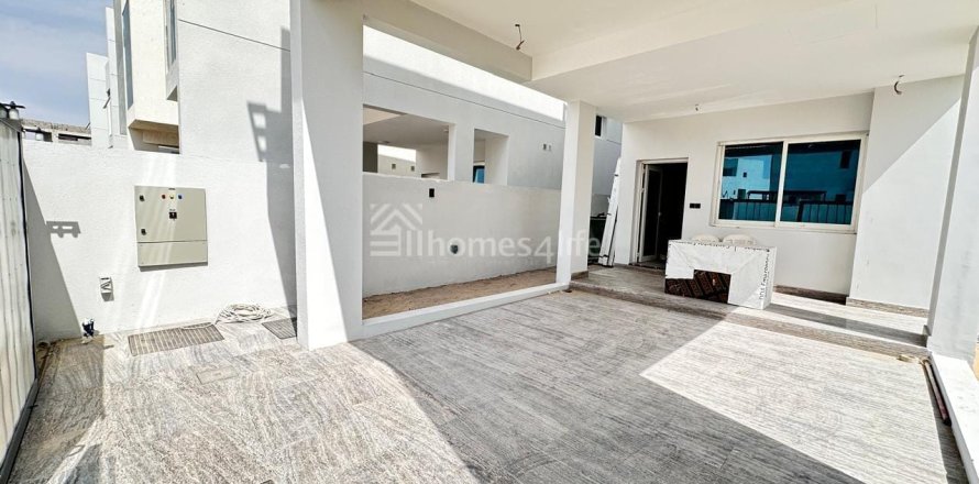 3 bedrooms Townhouse in DAMAC Hills (Akoya by DAMAC), UAE No. 164614