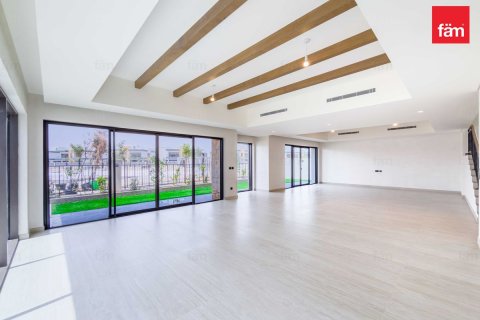 6 bedrooms Villa in Dubai, UAE No. 186031 6