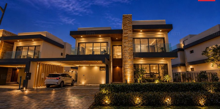 6 bedrooms Villa in Dubai, UAE No. 186031