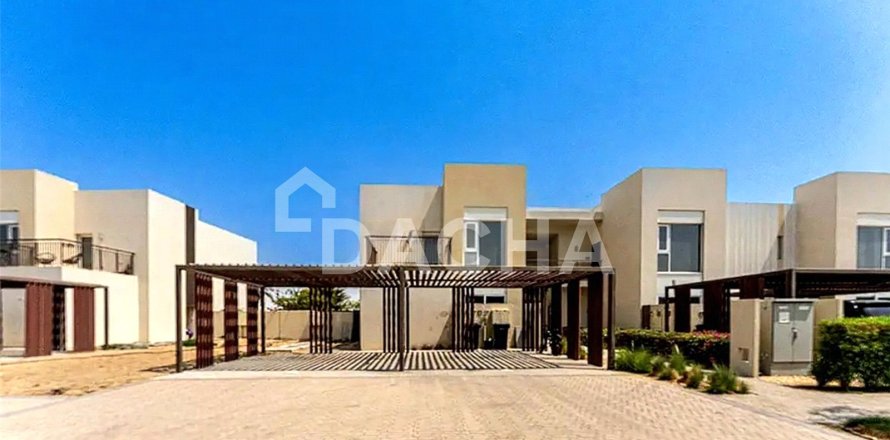 Квартира с 2 спальнями в EMAAR South, ОАЭ №155421