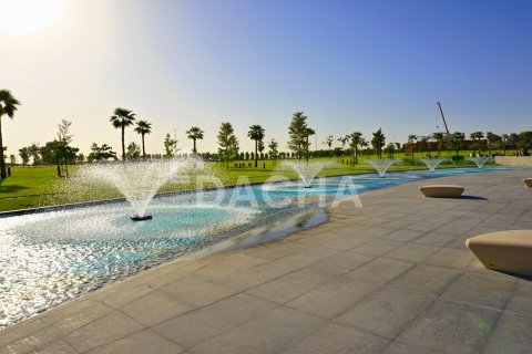 Land de 930m² en Nad Al Sheba 1, UAE No. 210310