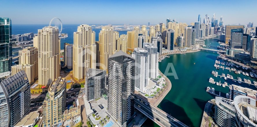 Apartment de 2 dormitorios en Dubai Marina, UAE No. 210312