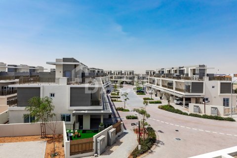 Townhouse de 4 dormitorios en DAMAC Hills (Akoya by DAMAC), UAE No. 210311 11