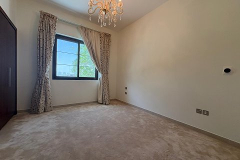 3 bedrooms Villa in Dubai, UAE No. 151119 13