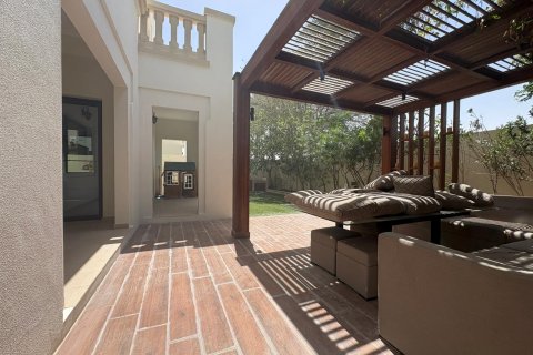 3 bedrooms Villa in Dubai, UAE No. 151119 18