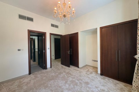 3 bedrooms Villa in Dubai, UAE No. 151119 12