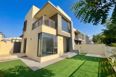 4 bedrooms Townhouse in Dubai, UAE No. 151118