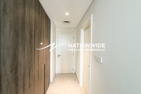 3 غرف نوم شقة في أبو ظبي, الإمارات العربية المتحدة رقم 140697 9