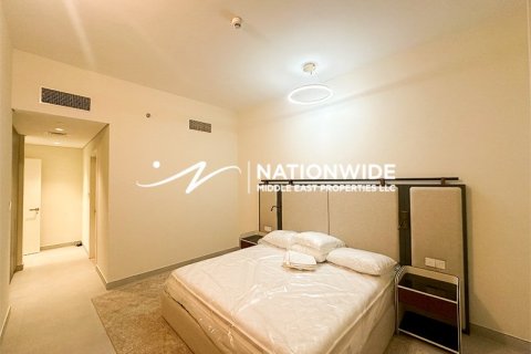Apartment de 2 dormitorios en Abu Dhabi, UAE No. 140696 8