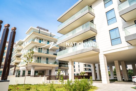 Apartment de 2 dormitorios en Abu Dhabi, UAE No. 140696