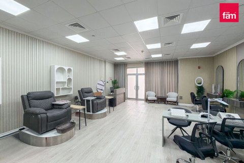 93.7m² Shop in Dubai, UAE No. 199317