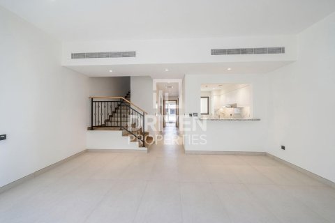 Townhouse de 4 dormitorios en Damac Lagoons, UAE No. 188459 4