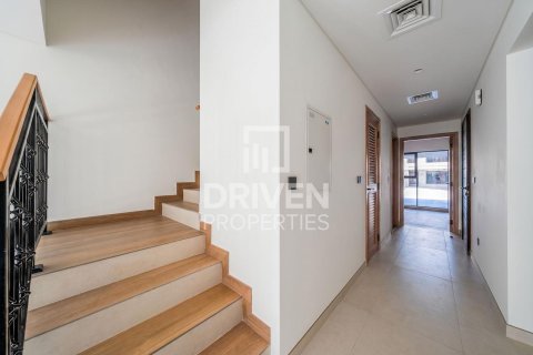 Townhouse de 4 dormitorios en Damac Lagoons, UAE No. 188459 9