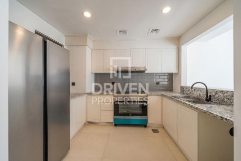 Townhouse de 4 dormitorios en Damac Lagoons, UAE No. 188459 17