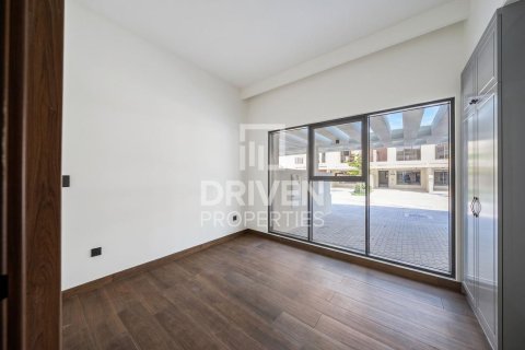 Townhouse de 4 dormitorios en Damac Lagoons, UAE No. 188459 7