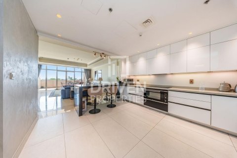 Apartment de 3 dormitorios en The Crescent, UAE No. 188454